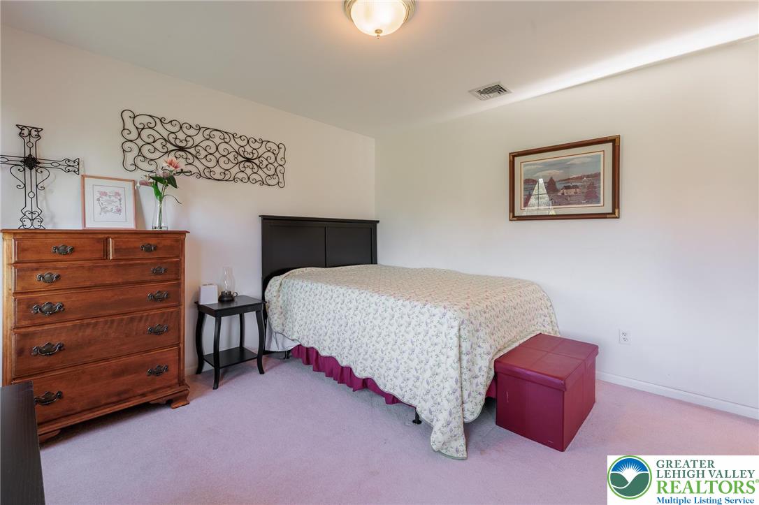 1089 Deemer Road Bath, PA 18014 - Photo 27 of 57