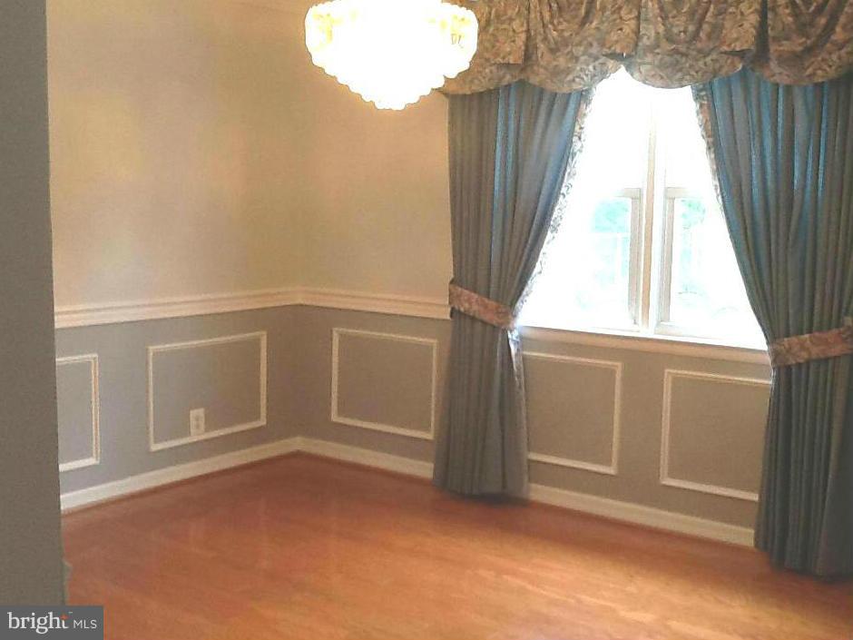 3102 Jeffrey Road Baltimore, MD 21244 - Photo 14 of 28 Dining Room