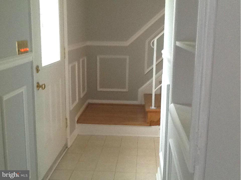 3102 Jeffrey Road Baltimore, MD 21244 - Photo 3 of 28 Interior (General)