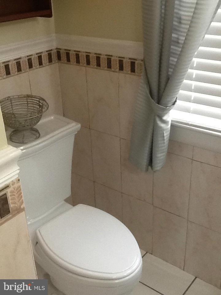 3102 Jeffrey Road Baltimore, MD 21244 - Photo 22 of 28 Bath