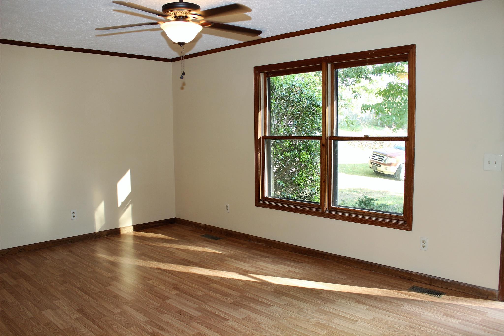 200 Valley Drive Springfield, TN 37172 - Photo 5 of 17 Gallery Image 5