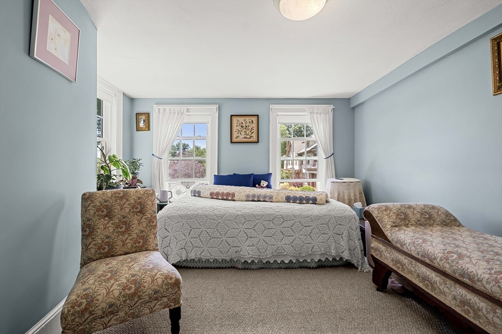 376 Main Street, Unit 4 Amesbury, MA 01913 - Photo 23 of 33