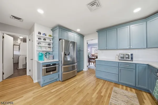 $850,000 | 4 Glencove Road, Morris Plains, NJ 07950