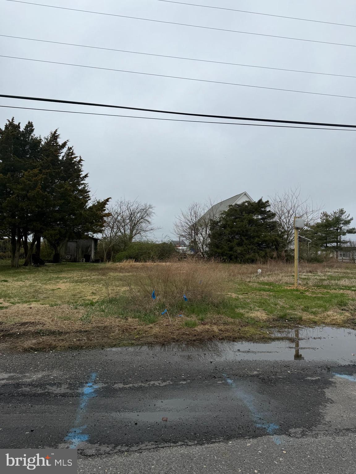 122 Newport Avenue Fortescue, NJ 08321 - Photo 2 of 4 a view of a street