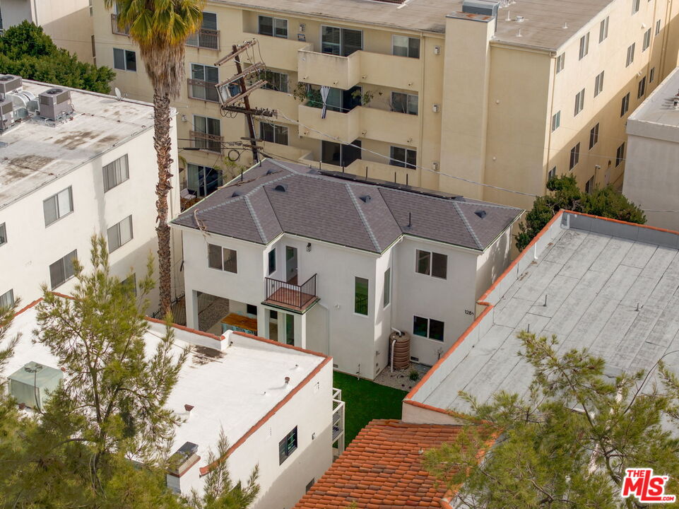 128 South Swall Drive, Unit 1/2 Los Angeles, CA 90048 - Photo 30 of 32 a aerial view of a house with a yard