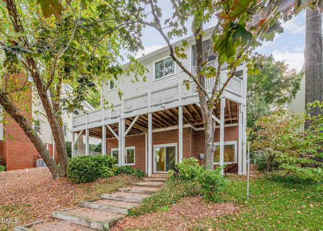 $750,000 | 109 Water Leaf Lane, Cary, NC 27518