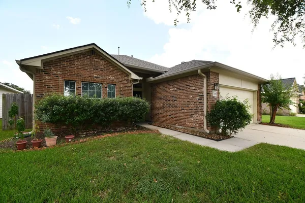 $316,000 | 7110 Anaquitas Creek Court, Richmond, TX 77407