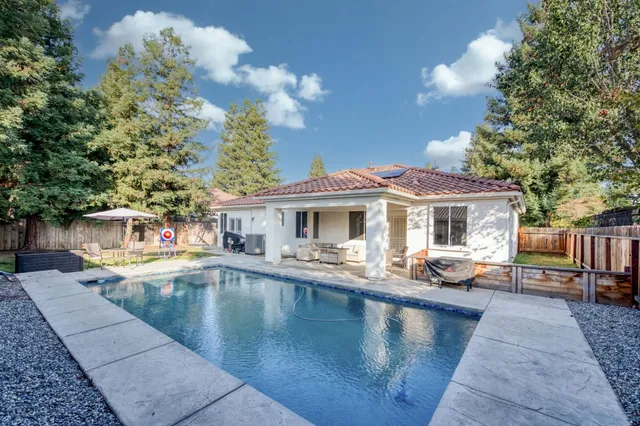 $599,500 | 2334 Sierra Madre Avenue, Clovis, CA 93611