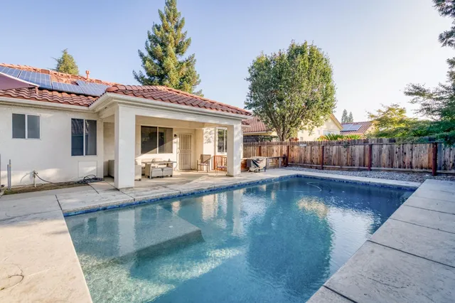 $599,500 | 2334 Sierra Madre Avenue, Clovis, CA 93611