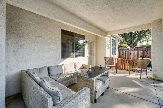 $599,500 | 2334 Sierra Madre Avenue, Clovis, CA 93611