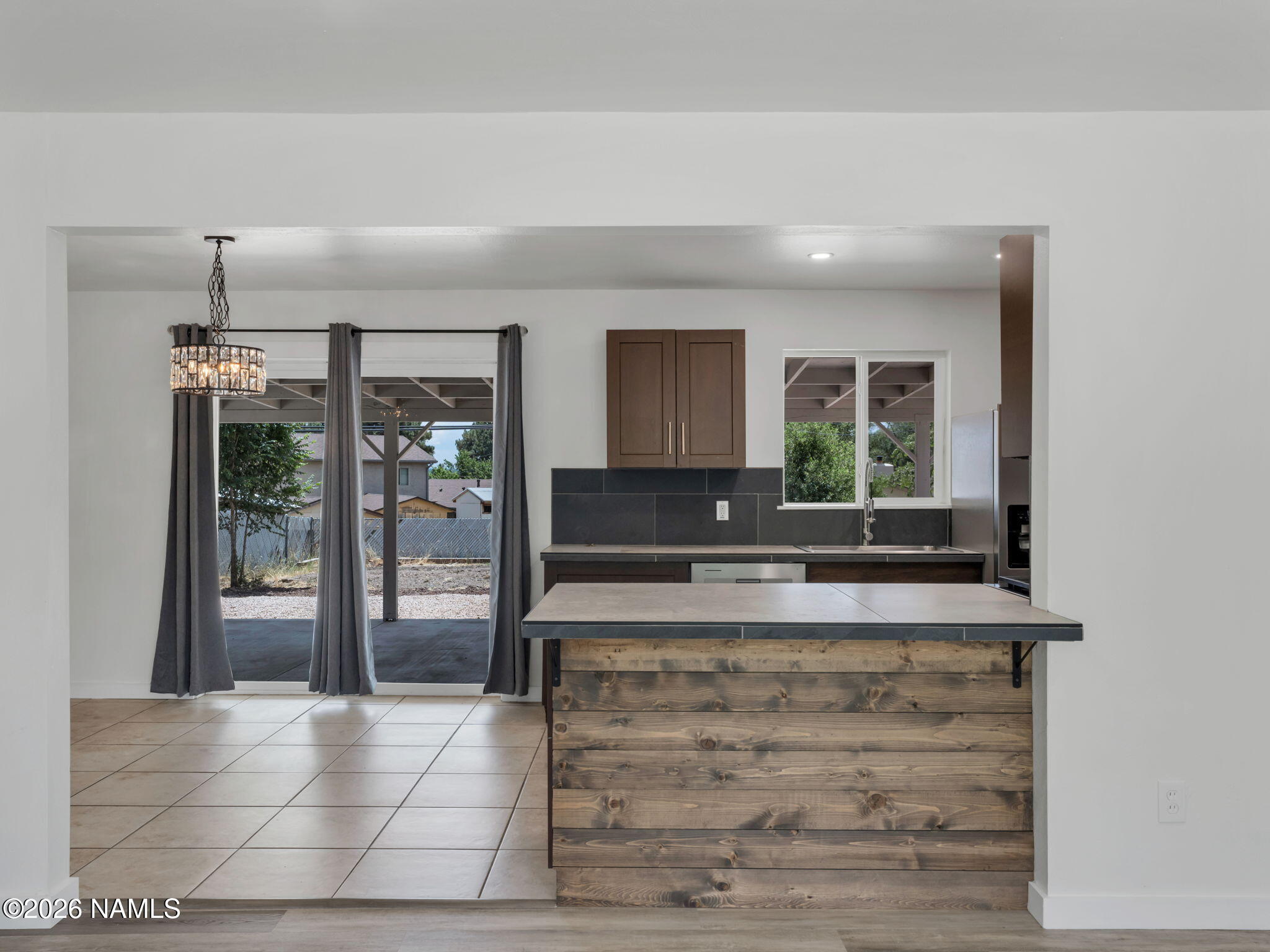 2719 East Lockett Road Flagstaff, AZ 86004 - Photo 6 of 39 Kitchen