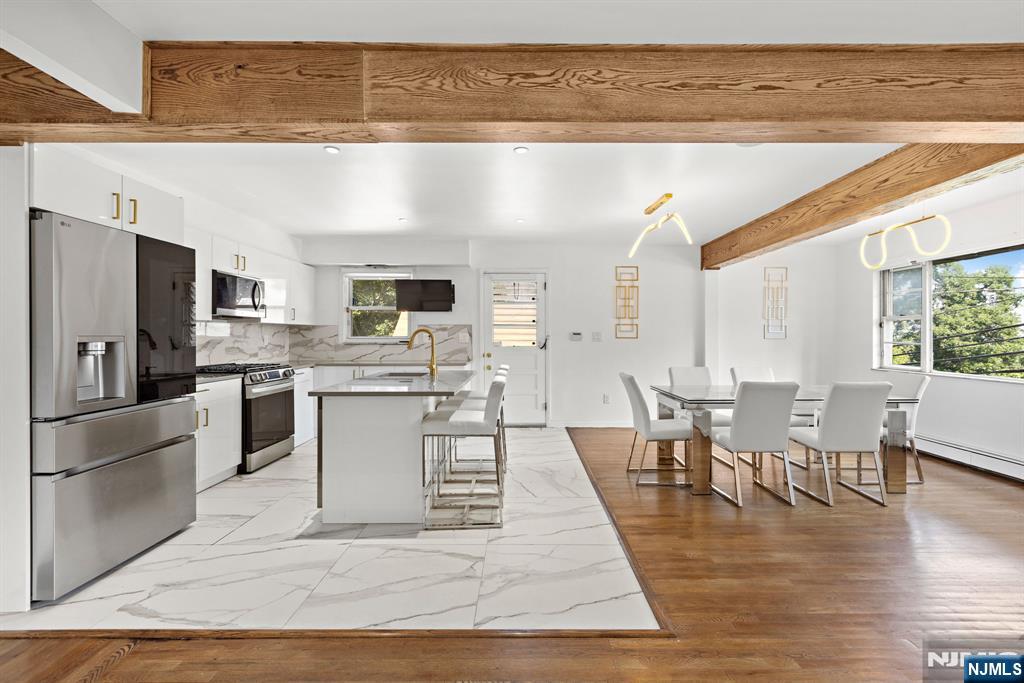554 Elm Avenue Ridgefield, NJ 07657 - Photo 4 of 20 Gallery Image 4