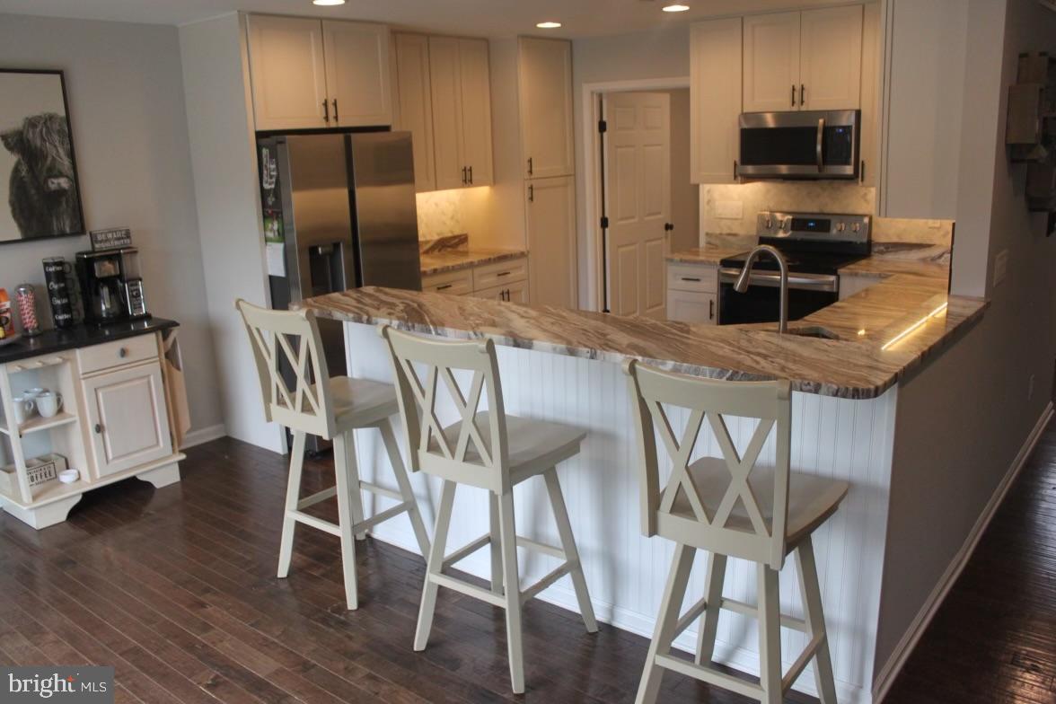 702 Deep Landing Road Chestertown, MD 21620 - Photo 19 of 32 Island seating