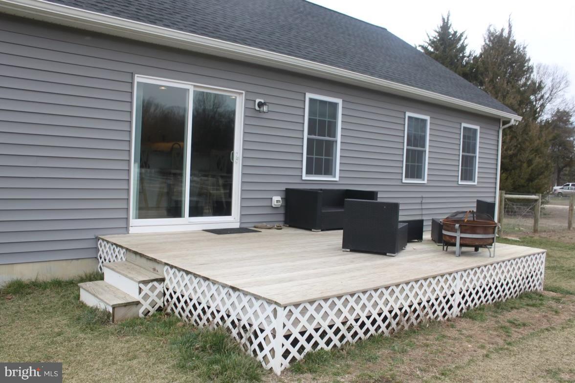 16 x 12 Rear deck