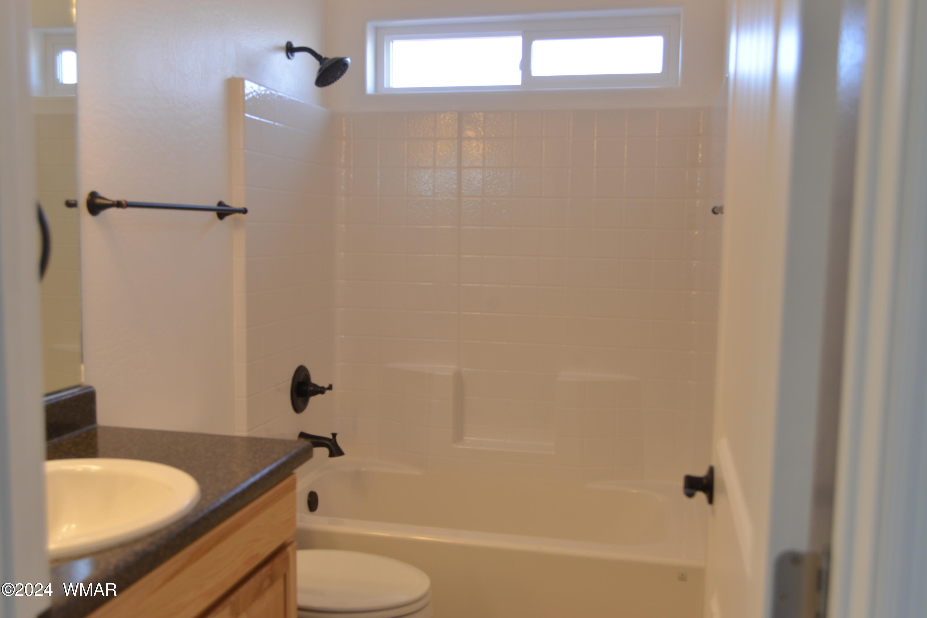 9193 Quarter Master Trail Snowflake, AZ 85937 - Photo 18 of 20 Hall Bath