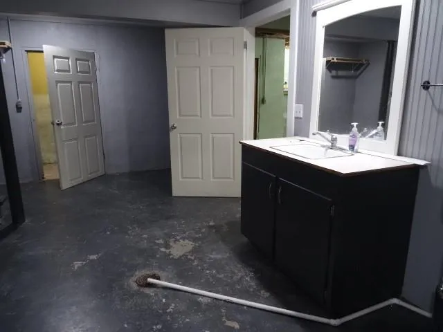 $189,000 | 605 West Vine Street, Butler, MO 64730