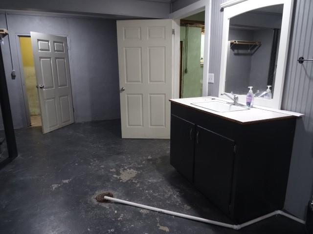 605 West Vine Street Butler, MO 64730 - Photo 40 of 48