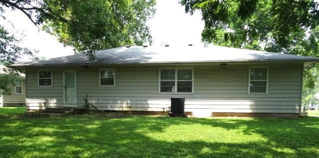 605 West Vine Street Butler, MO 64730 - Photo 4 of 48