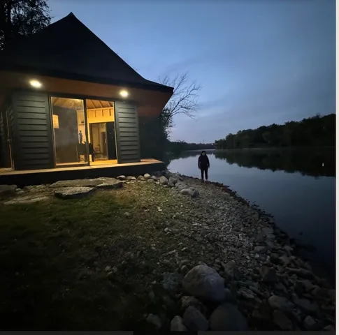 $1,150,000 | 6N779 State Rte 31, St. Charles, IL 60175