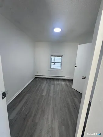 $1,995 | 265 6th Street, Bridgeport, CT 06607