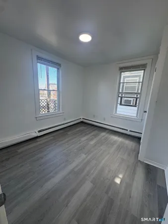 $1,995 | 265 6th Street, Bridgeport, CT 06607