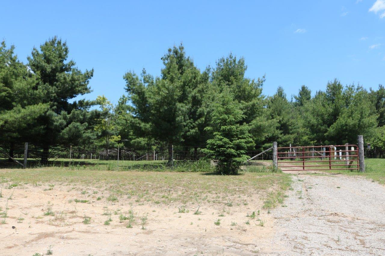 10722 North Black River Road Cheboygan, MI 49721 - Photo 20 of 24 Gallery Image 20