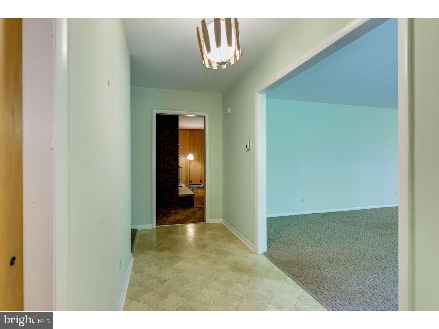 224 Ark Road Mount Laurel, NJ 08054 - Photo 4 of 25 Foyer