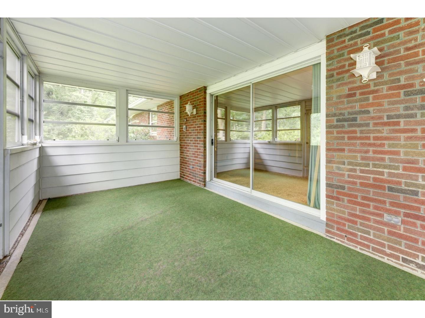 224 Ark Road Mount Laurel, NJ 08054 - Photo 10 of 25 Sun Room