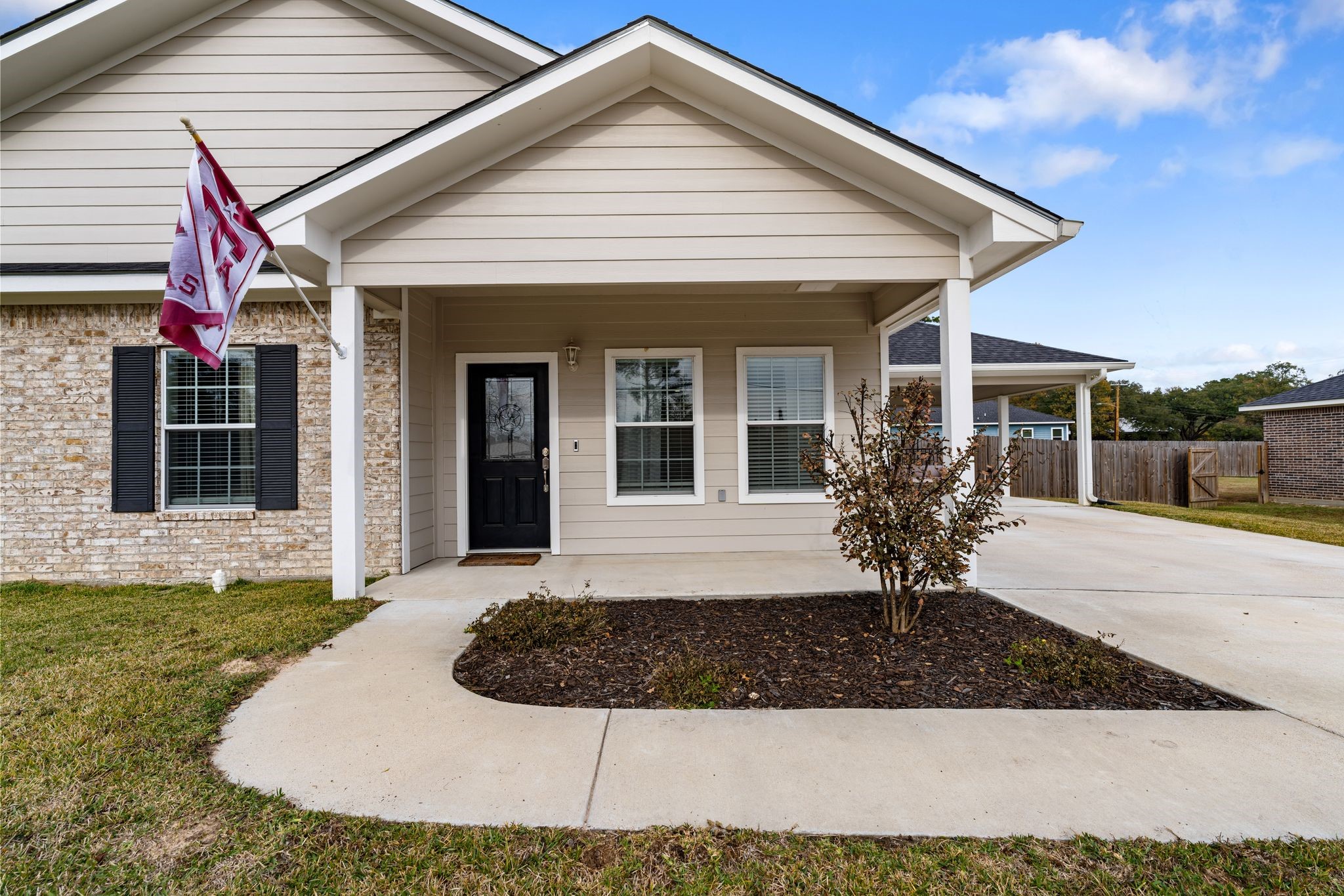 413 East Spruce Street Huntington, TX 75949 - Photo 34 of 37 a front view of a house with a yard