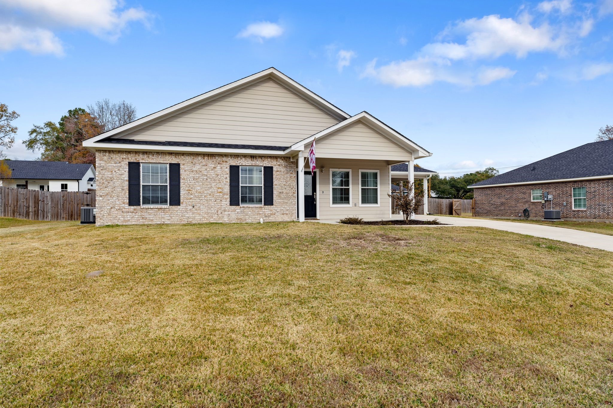 413 East Spruce Street Huntington, TX 75949 - Photo 36 of 37 a front view of a house with a yard