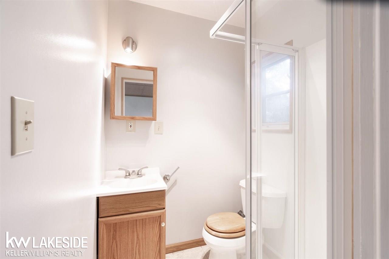 4735 Lakeshore Road Lexington, MI 48450 - Photo 45 of 75 50074704-44.JPG