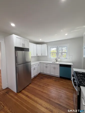 $2,800 | 234 Savoy Street, Unit 2, Bridgeport, CT 06606