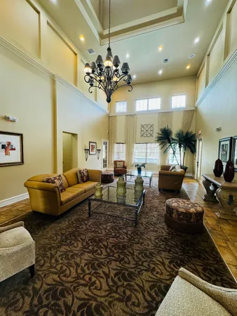 $2,100 | 6510 Emerald Dunes Drive, Unit 304, West Palm Beach, FL 33411