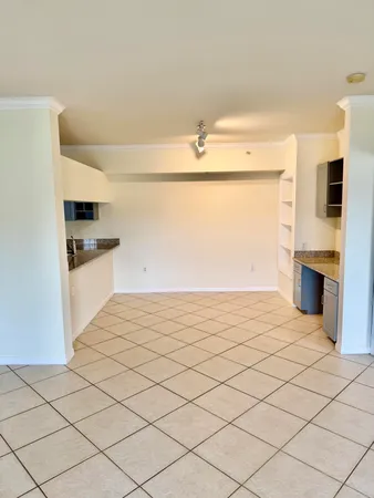 $2,100 | 6510 Emerald Dunes Drive, Unit 304, West Palm Beach, FL 33411