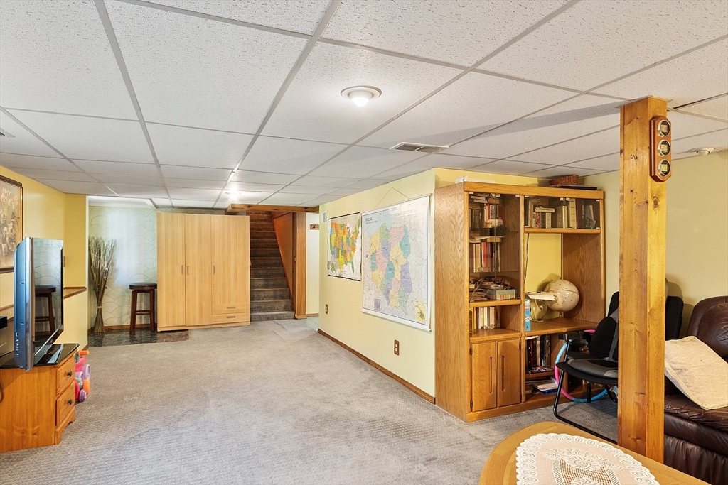 8 Pershing Street Worcester, MA 01606 - Photo 21 of 25