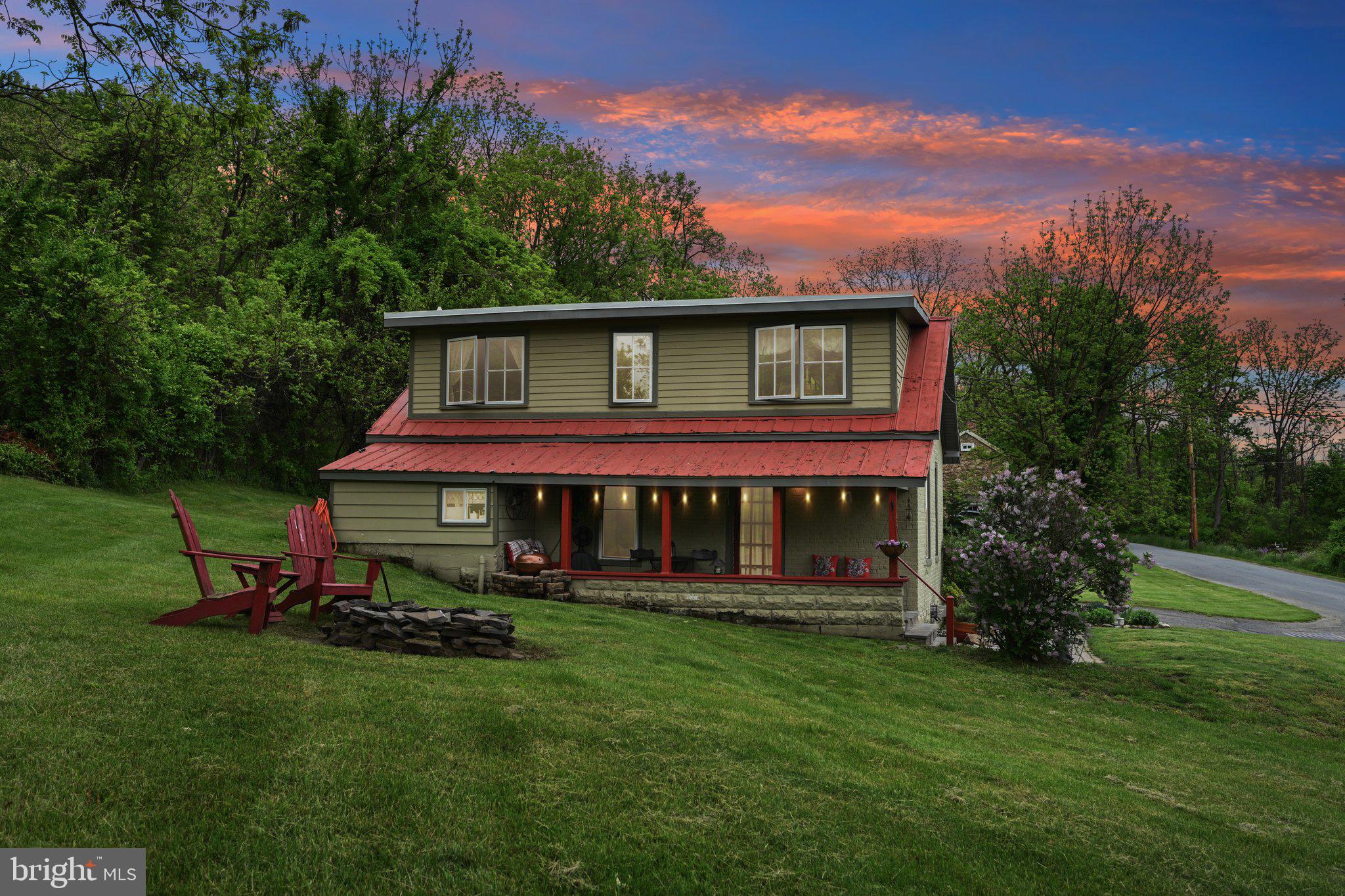 156 Mountain View Rd East  