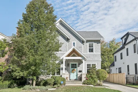 $2,295,000 | 1159 Chatfield Road, Winnetka, IL 60093