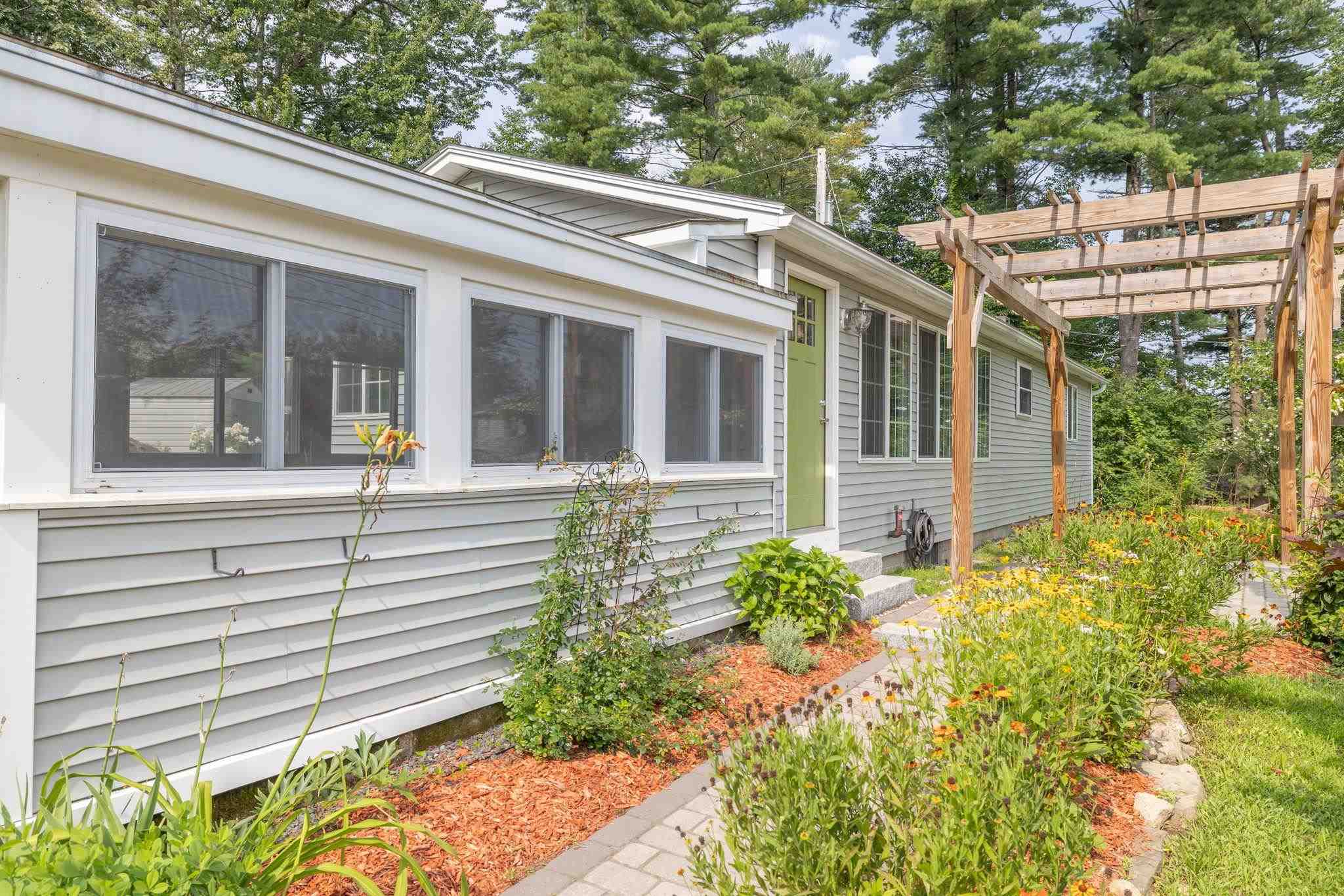 30 Seaman Point Road Nottingham, NH 03290 - Photo 1 of 34