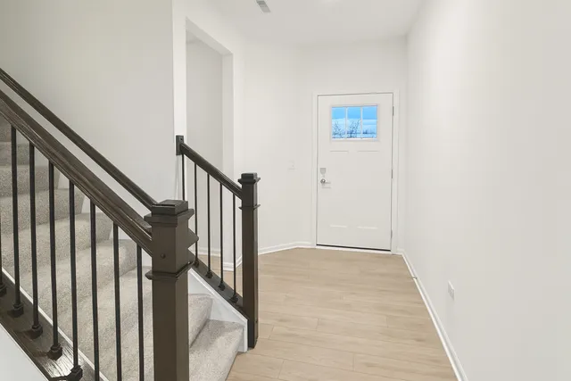 $2,900 | 16503 West Golden Valley Lane, Lockport, IL 60441