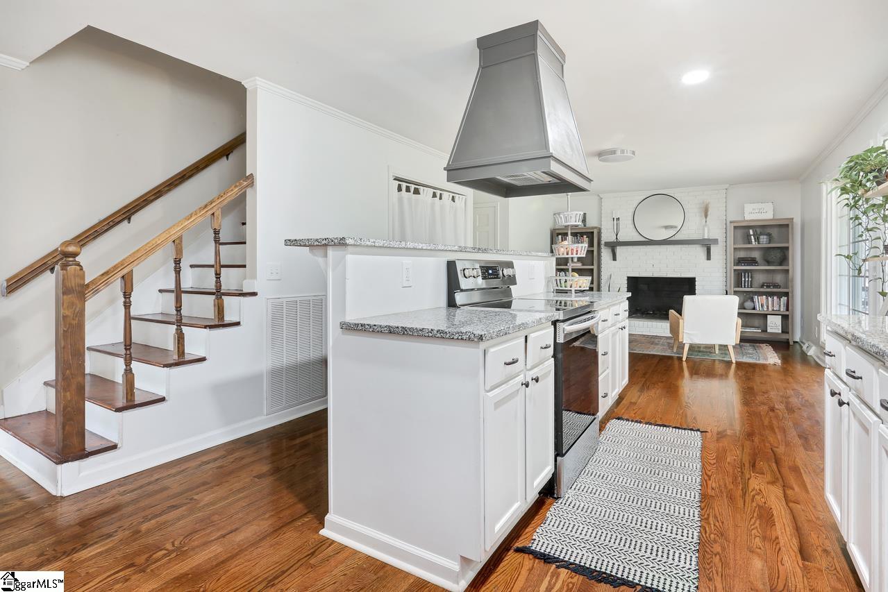 113 Pigeon Point Greenville, SC 29607 - Photo 11 of 36