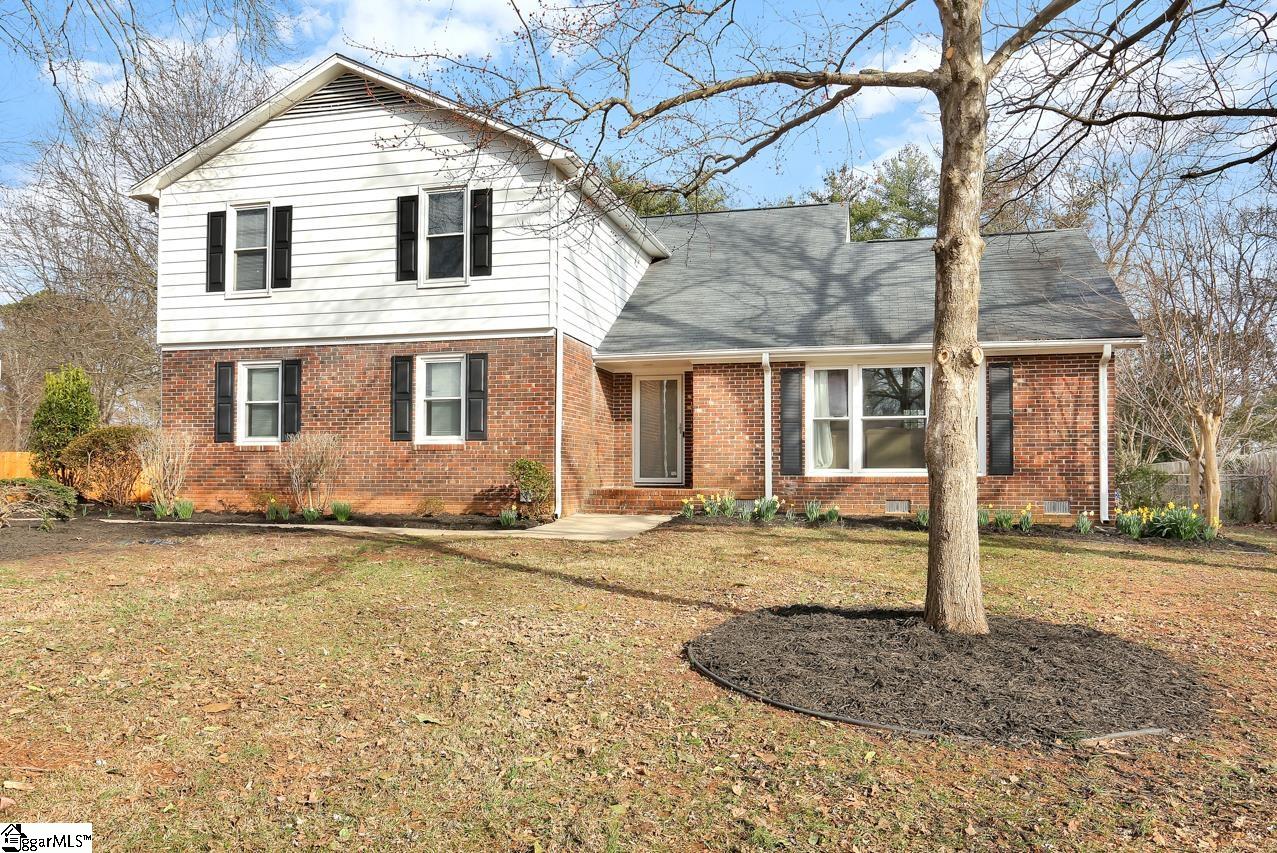 113 Pigeon Point Greenville, SC 29607 - Photo 3 of 36