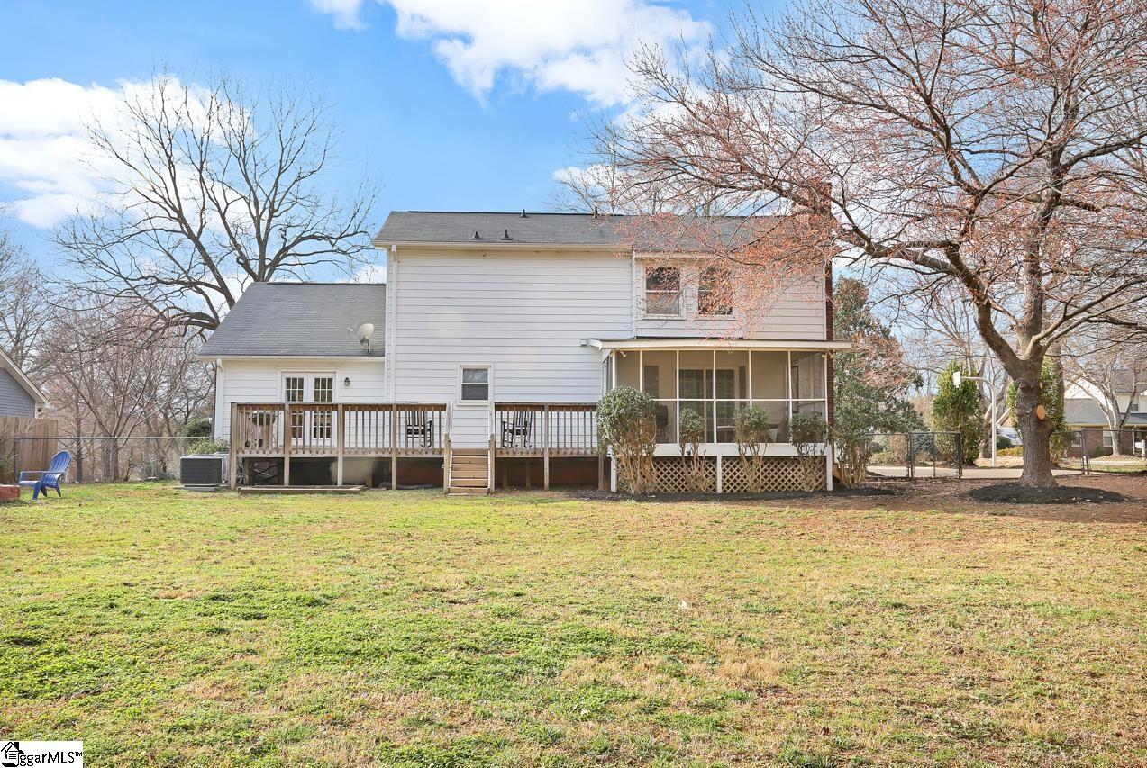 113 Pigeon Point Greenville, SC 29607 - Photo 32 of 36