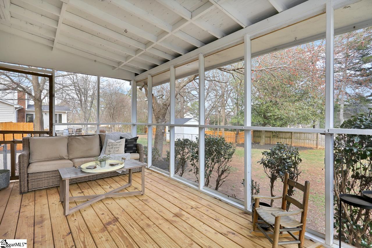 113 Pigeon Point Greenville, SC 29607 - Photo 33 of 36