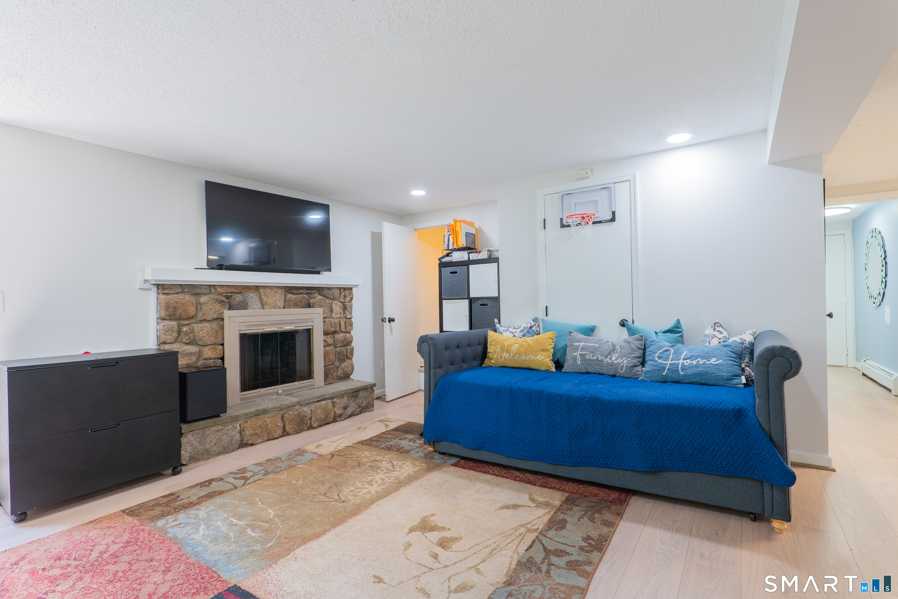 15 Farrell Road Newtown, CT 06470 - Photo 23 of 40