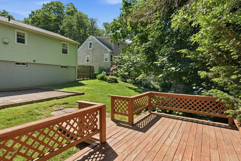 220 West Allen Ridge Road Springfield, MA 01118 - Photo 37 of 42