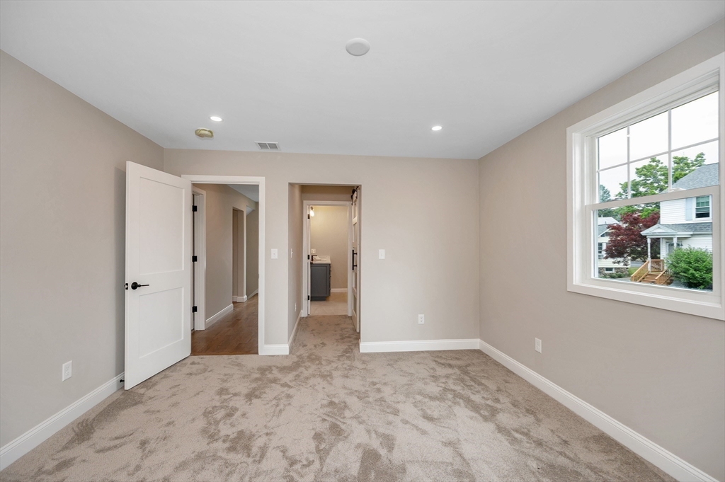 216 Waverly Road North Andover, MA 01845 - Photo 18 of 40 Gallery Image 18