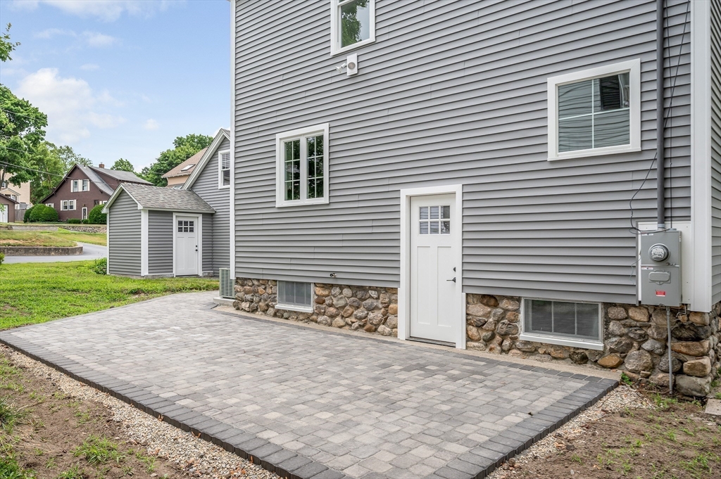 216 Waverly Road North Andover, MA 01845 - Photo 34 of 40 Gallery Image 34