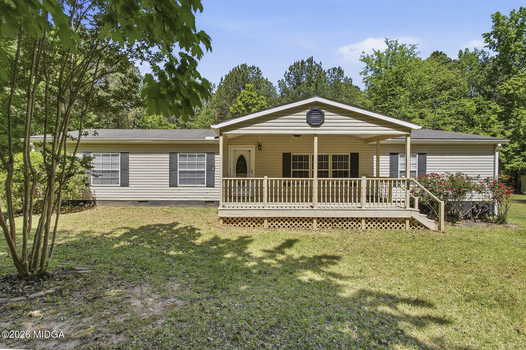 398 Jeffrey Way Forsyth, GA 31029 - Photo 3 of 34 a view of a house with a yard