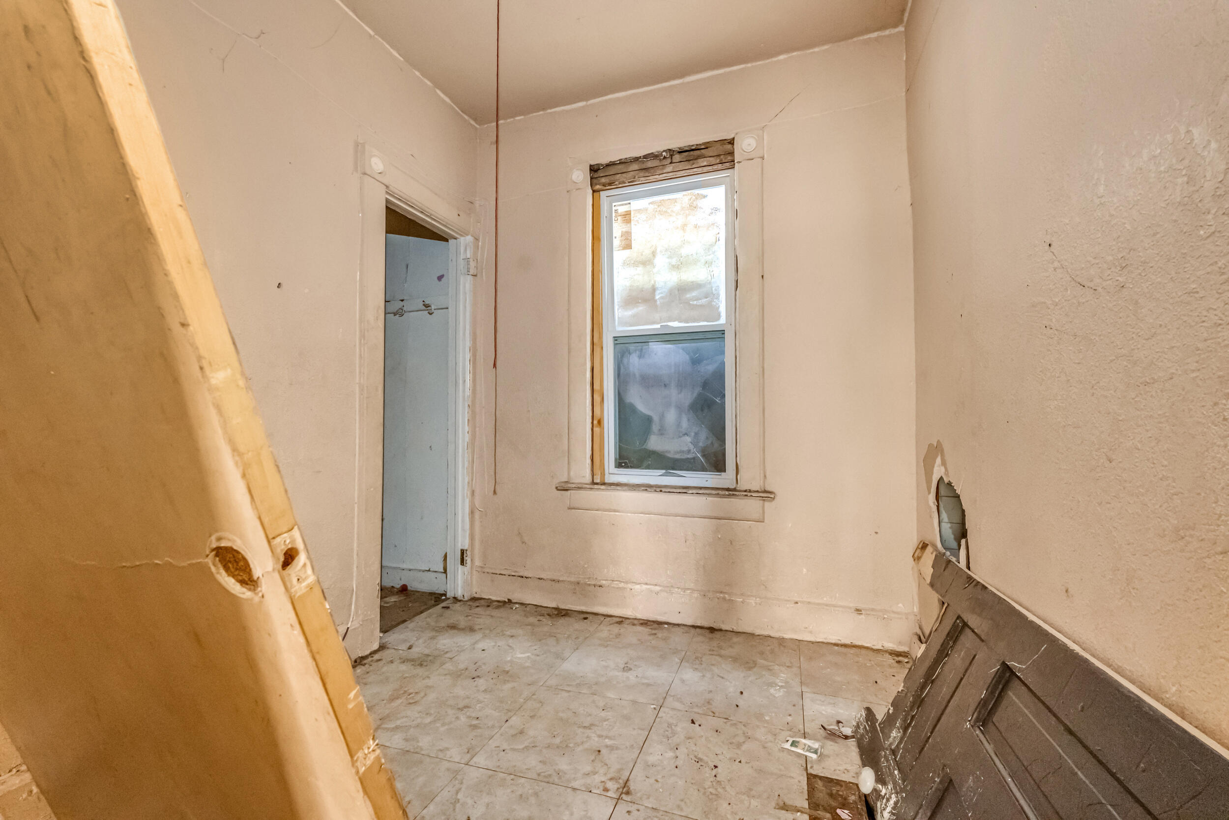 1344 West Atkinson Avenue Milwaukee, WI 53206 - Photo 10 of 21 1344 W Atkinson Ave
