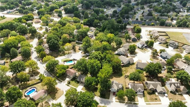 $5,000 | 3547 Southwest Harbor Circle, Lee's Summit, MO 64082